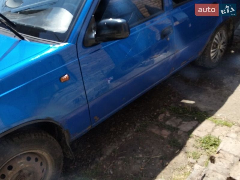 Седан Daewoo Nexia 2012 в Марганці