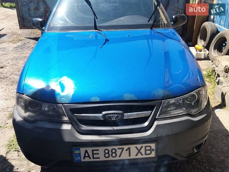 Седан Daewoo Nexia 2012 в Марганці