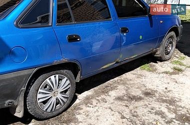 Седан Daewoo Nexia 2012 в Марганці