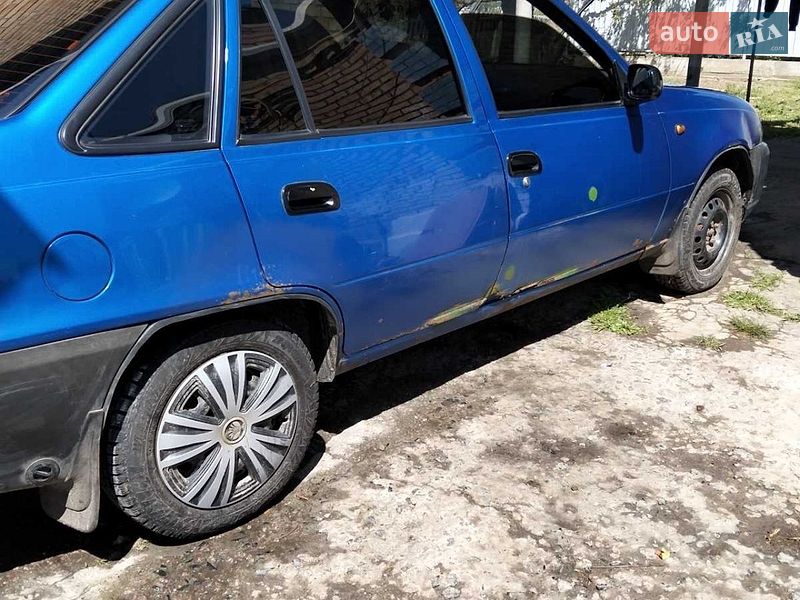 Седан Daewoo Nexia 2012 в Марганці