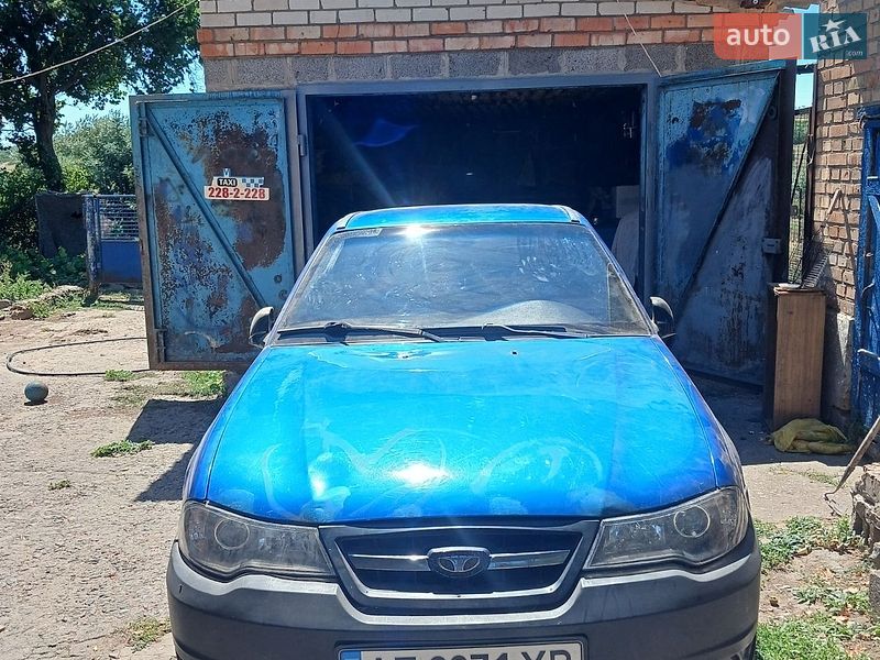 Седан Daewoo Nexia 2012 в Марганці