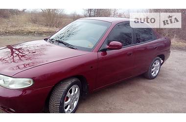 Седан Daewoo Nubira 1998 в Львове