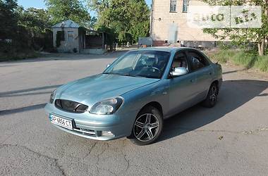 Седан Daewoo Nubira 2003 в Бердянске