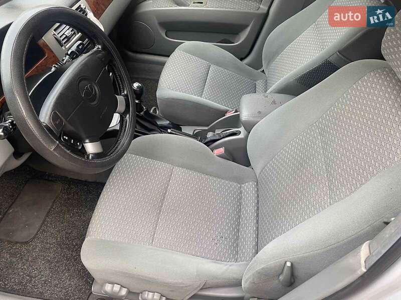 Седан Daewoo Nubira 2004 в Запоріжжі