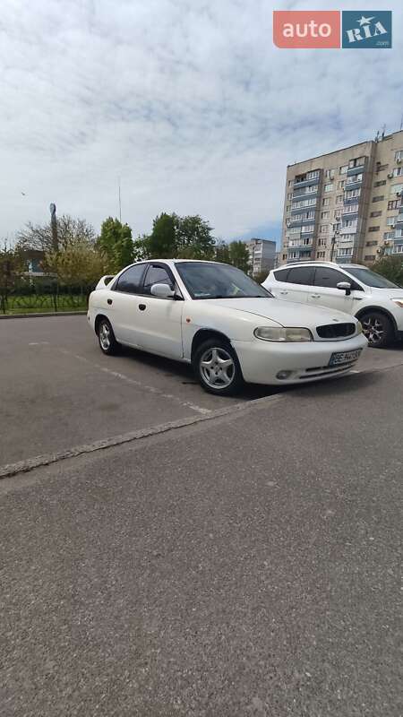 Седан Daewoo Nubira 1998 в Черкассах