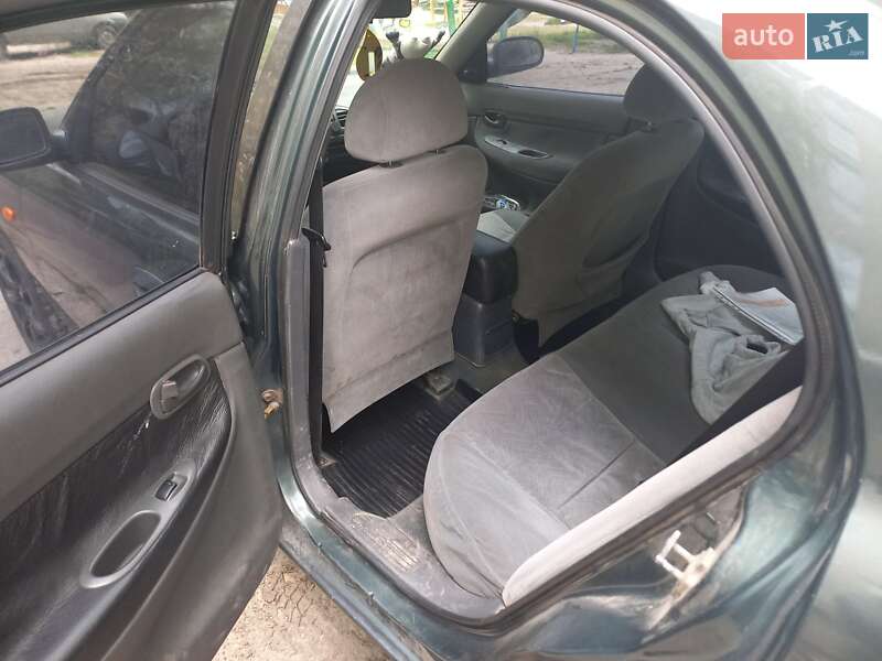 Седан Daewoo Nubira 1998 в Каменском