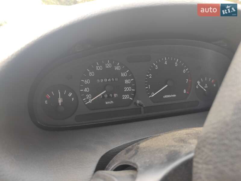 Універсал Daewoo Nubira 1998 в Києві