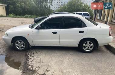 Седан Daewoo Nubira 1998 в Харькове