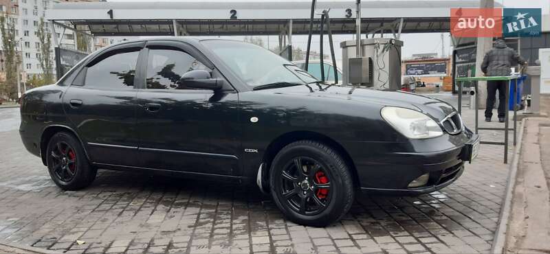 Седан Daewoo Nubira 2001 в Николаеве