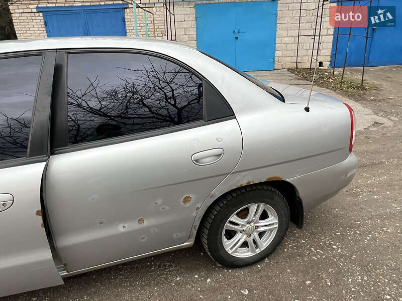 Седан Daewoo Nubira 1998 в Запорожье