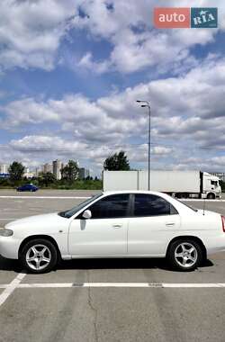 Седан Daewoo Nubira 1998 в 