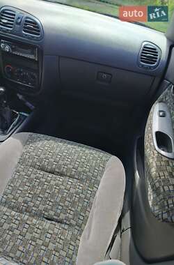 Седан Daewoo Nubira 1998 в 