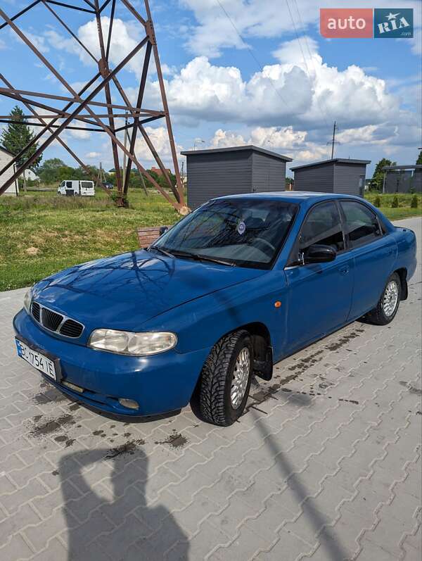 Седан Daewoo Nubira 2000 в Пустомытах
