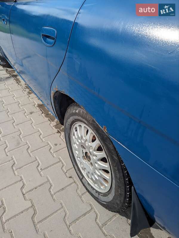 Седан Daewoo Nubira 2000 в Пустомытах