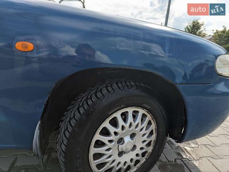 Седан Daewoo Nubira 2000 в Пустомытах