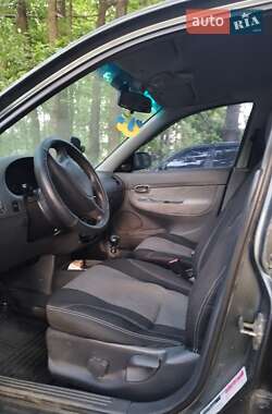 Седан Daewoo Nubira 1998 в 
