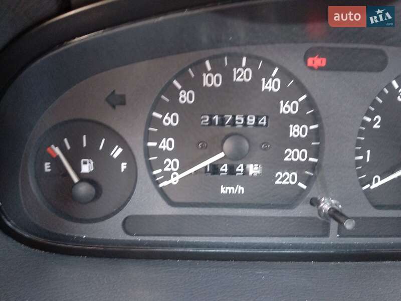 Універсал Daewoo Nubira 1999 в Харкові