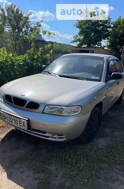 Седан Daewoo Nubira 1999 в Захарьевке