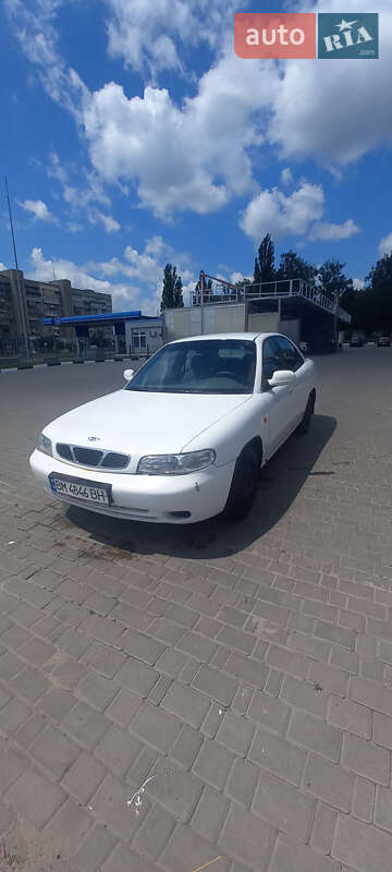 Daewoo Nubira 1998
