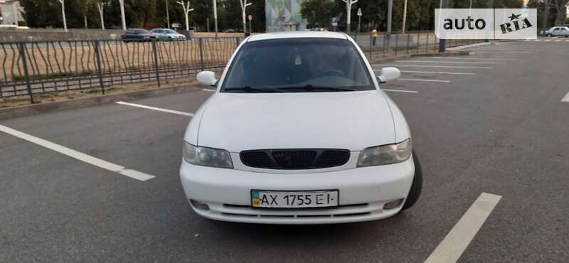 Седан Daewoo Nubira 1998 в Харькове