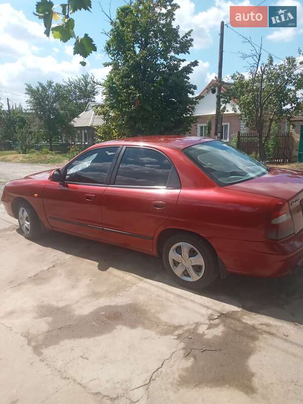 Седан Daewoo Nubira 2003 в Кривому Розі
