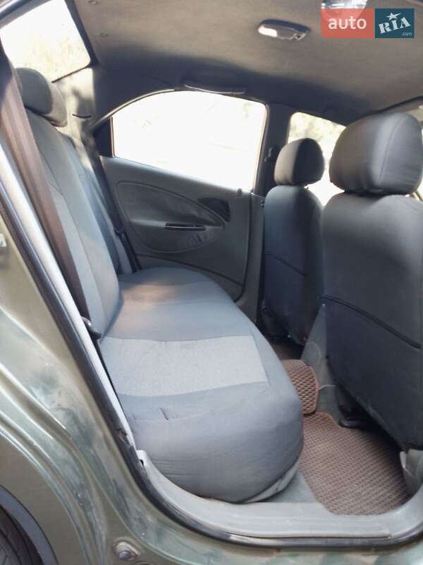 Седан Daewoo Nubira 2003 в Харькове