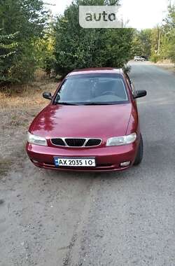 Седан Daewoo Nubira 1998 в Дніпрі