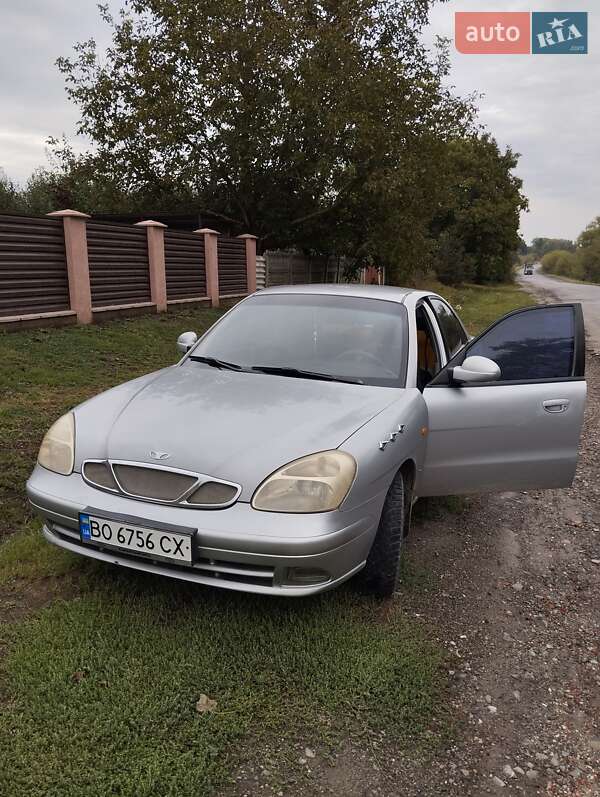 Седан Daewoo Nubira 2003 в Залещиках