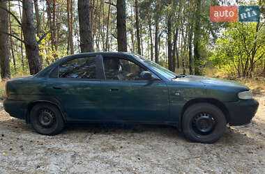 Седан Daewoo Nubira 1998 в 
