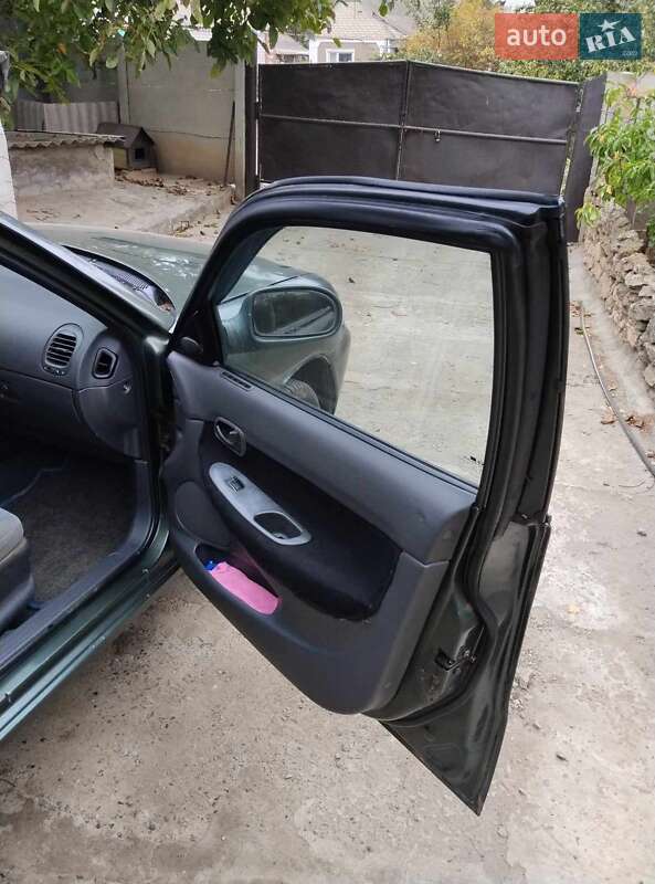 Седан Daewoo Nubira 1998 в Великой Александровке