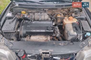 Седан Daewoo Nubira 1998 в Каменец-Подольском