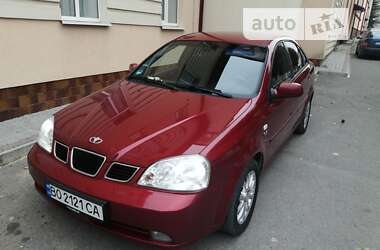 Седан Daewoo Nubira 2004 в Борщеві