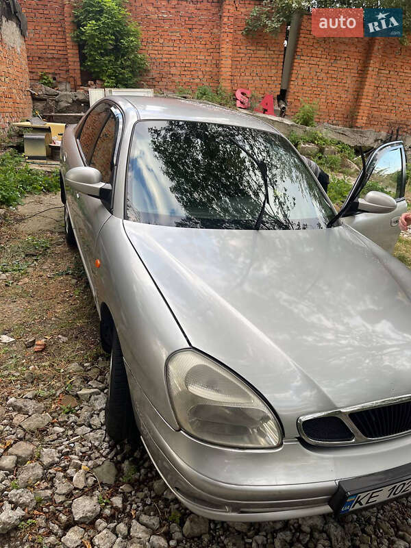 Седан Daewoo Nubira 2003 в Днепре