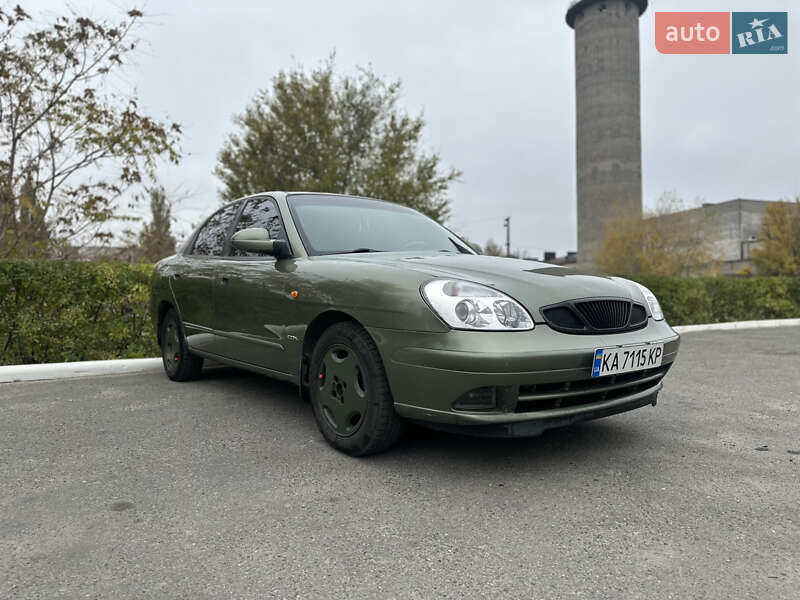 Седан Daewoo Nubira 2003 в Дніпрі