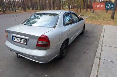 Седан Daewoo Nubira 2003 в Черкасах