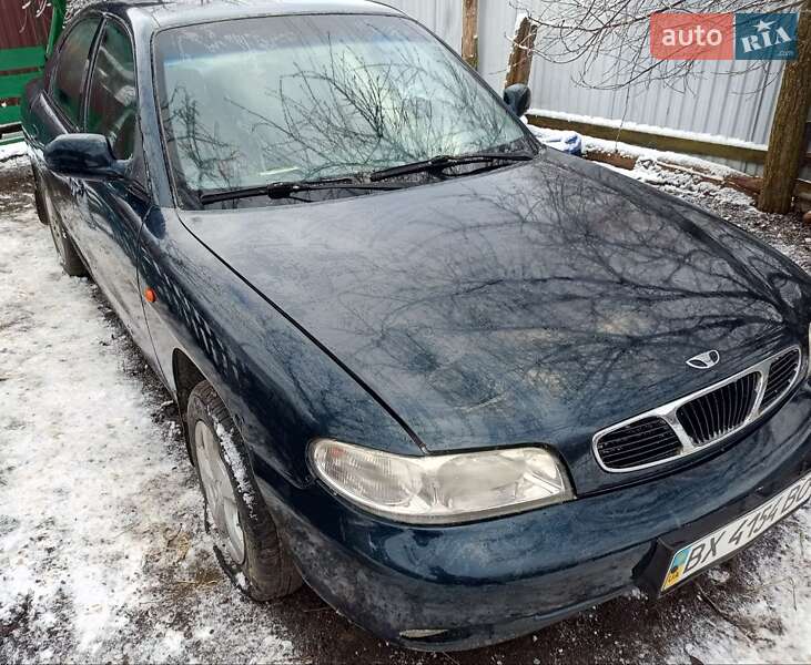 Седан Daewoo Nubira 1998 в Изяславе