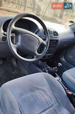Седан Daewoo Nubira 1998 в 
