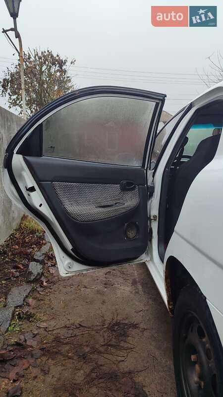 Седан Daewoo Nubira 2000 в Кременчуге