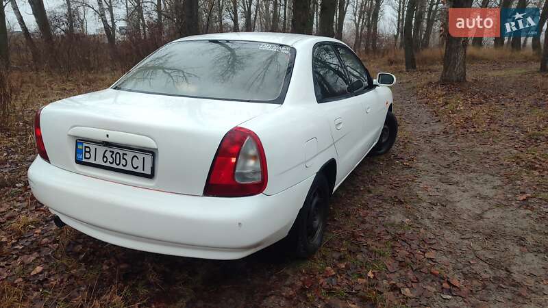 Седан Daewoo Nubira 2000 в Кременчуге