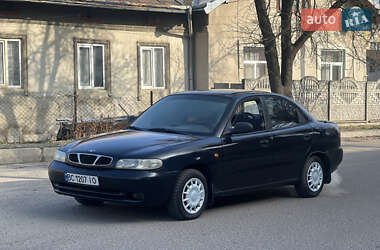 Седан Daewoo Nubira 1998 в Жовкве