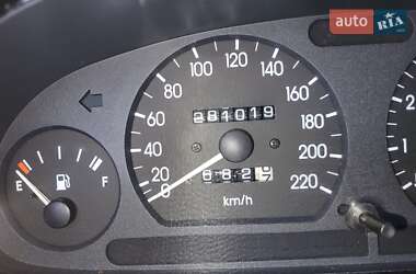 Седан Daewoo Nubira 1998 в 