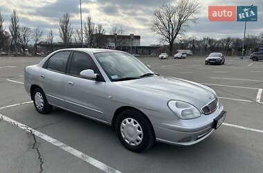 Седан Daewoo Nubira 2001 в Днепре