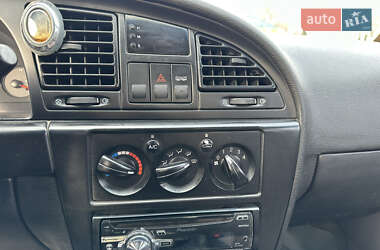 Седан Daewoo Nubira 2001 в 