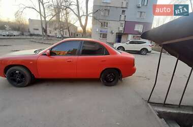 Хэтчбек Daewoo Nubira 1998 в 
