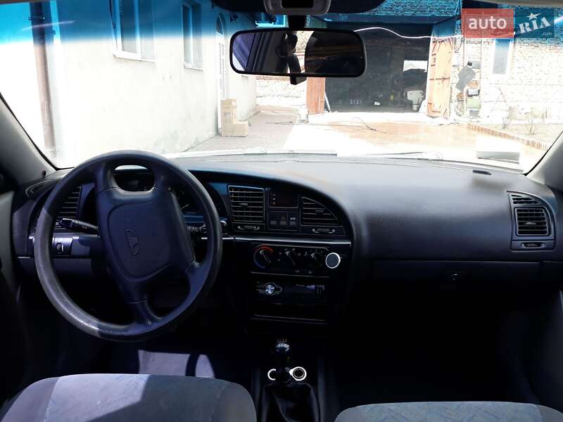 Седан Daewoo Nubira 1998 в Тернополе
