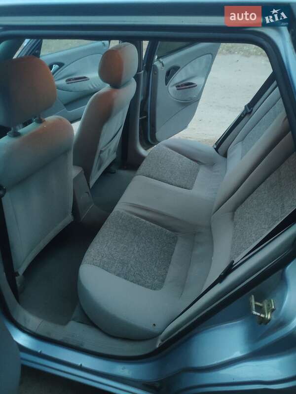 Універсал Daewoo Nubira 2003 в Дніпрі