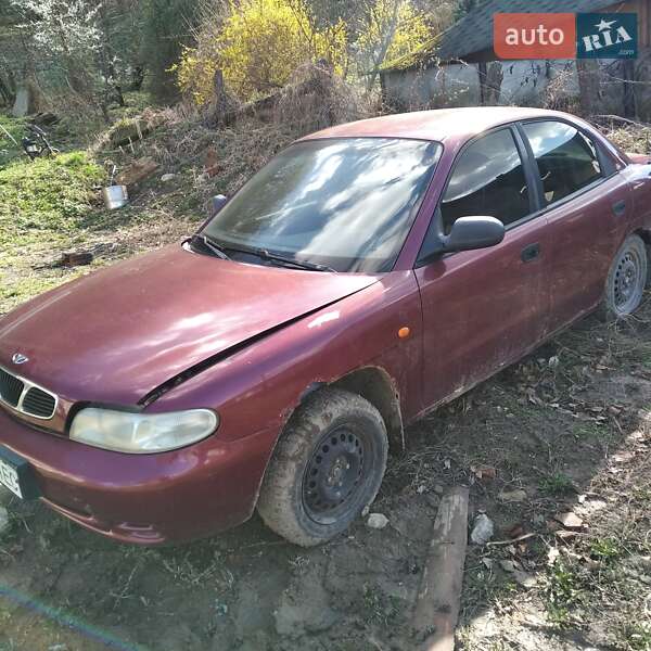 Седан Daewoo Nubira 1998 в 