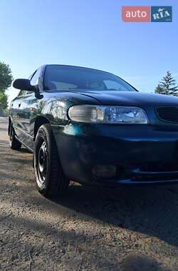Седан Daewoo Nubira 1998 в Белой Церкви