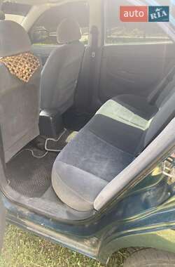 Седан Daewoo Nubira 1998 в 