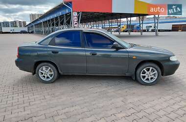 Седан Daewoo Nubira 1998 в 